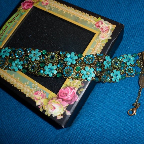 Michal Negrin bracelet- turquoise painted flowers and icy Swarovski crystals - Picture 7 of 8
